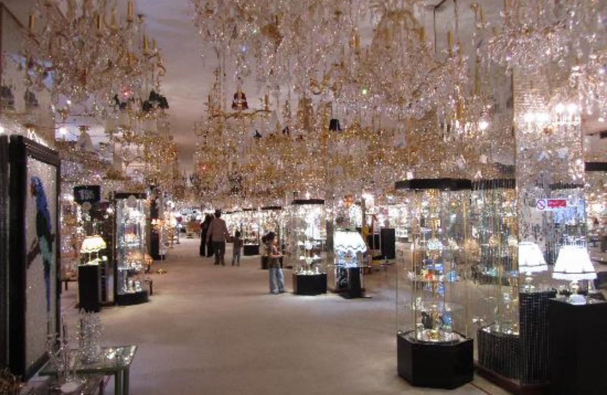  Asfour Crystal Dubai