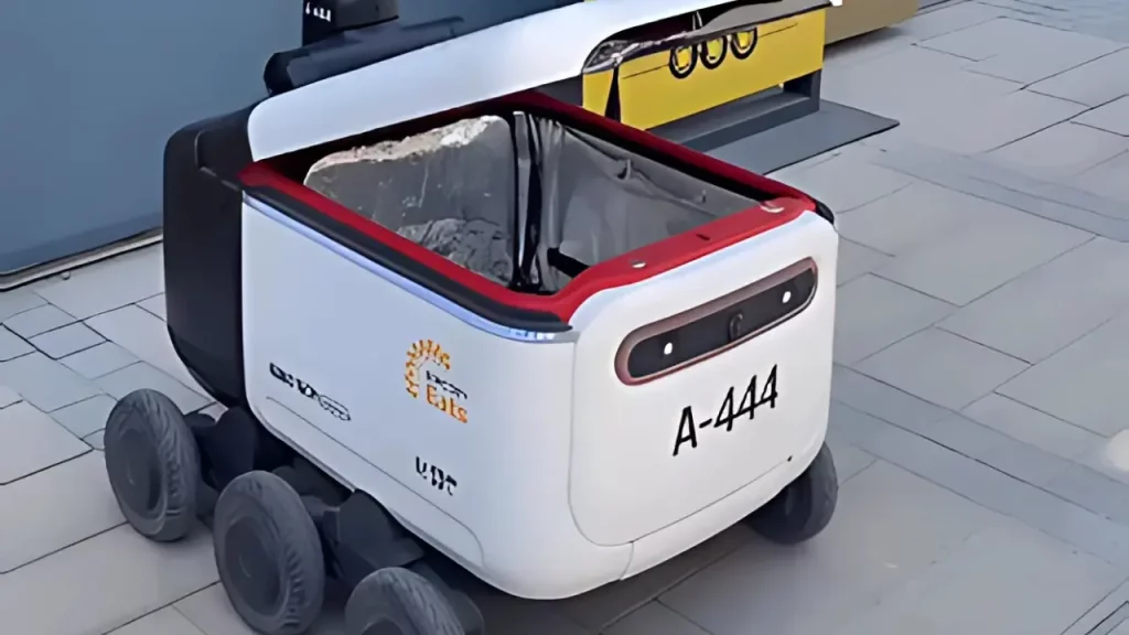 Expo City Dubai Launches AI Powered Food Delivery Robots