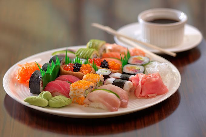 Sushi-platter-with-soy-sauce